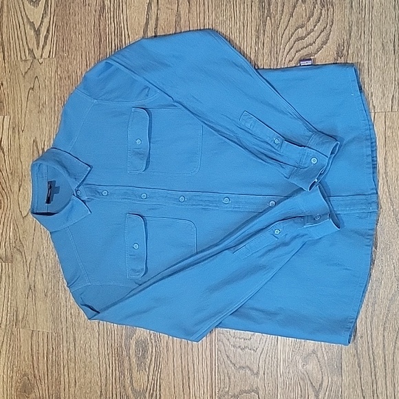 Patagonia Other - PATAGONIA long sleeve cotton shirt